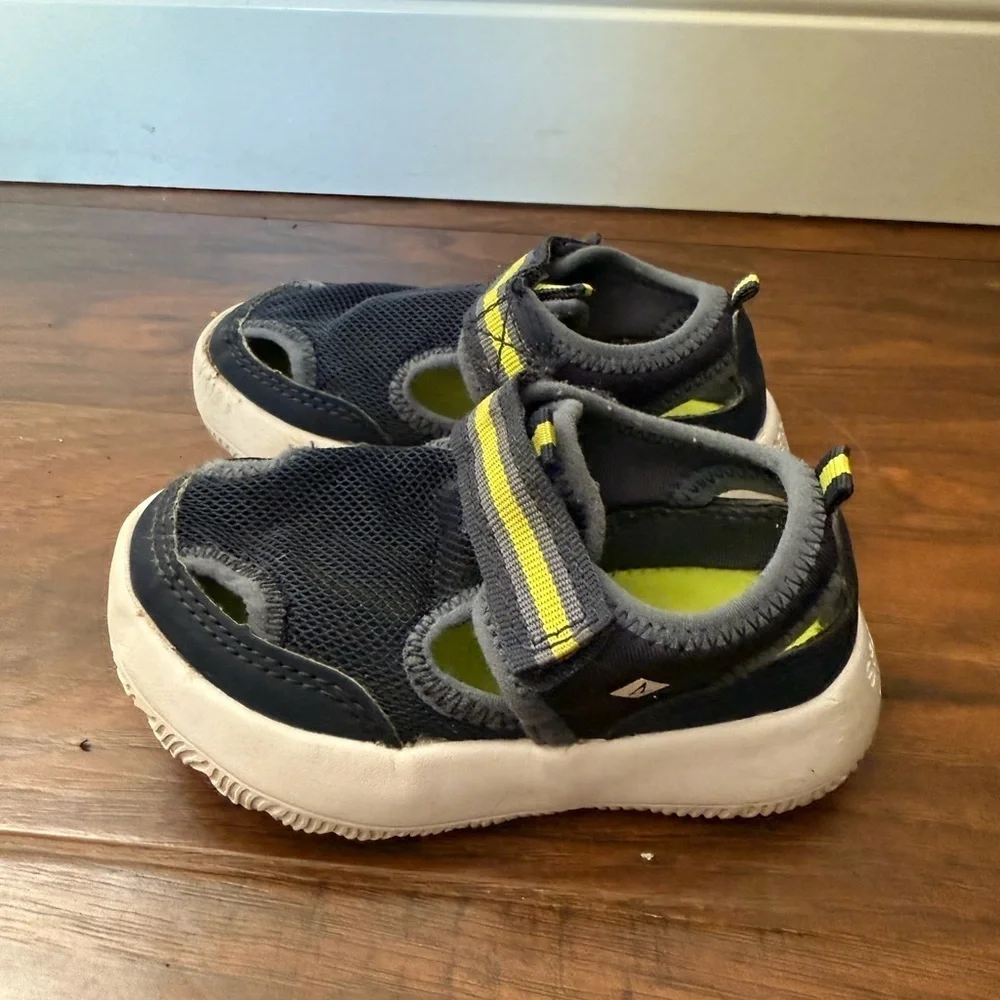 Sperry Blue and Green Water Shoes with Velcro Closure-Size 5